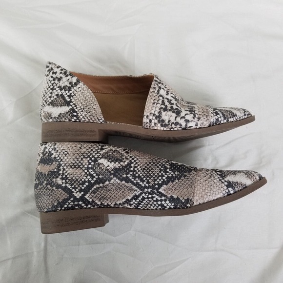 Qupid Shoes Womens 7 Multicolor Snakeskin Slip On Open Side Flat - Picture 6 of 11